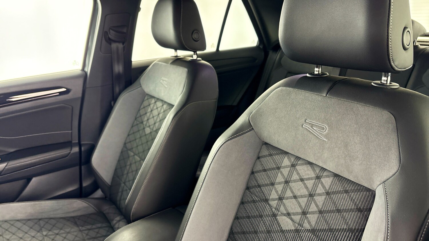 Used Volkswagen T-Roc 2022 for sale - 78155545: Photo 39