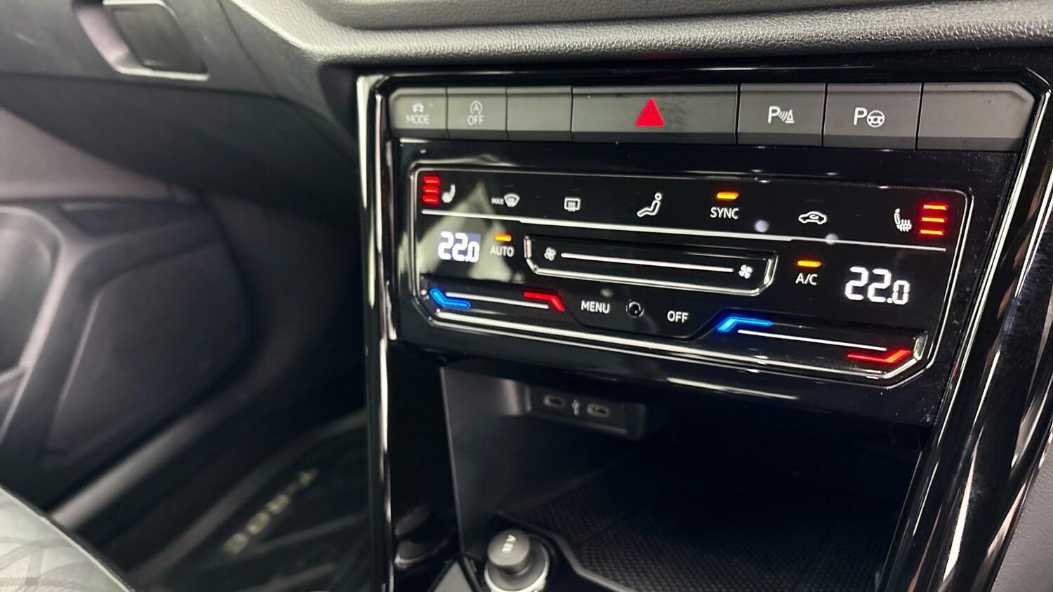 Used Volkswagen T-Roc 2022 for sale - 78155545: Photo 8