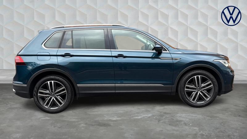 Used Volkswagen Tiguan 2023 for sale - 75922491: Photo 4