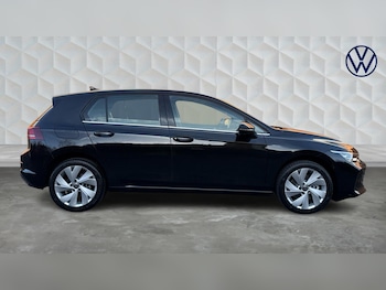 Used Volkswagen Golf 2025 for sale - 77515646: Photo