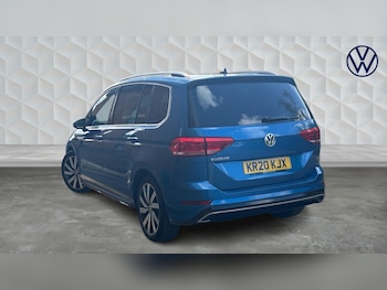 Used Volkswagen T-Roc 2024 for sale - 78042240: Photo