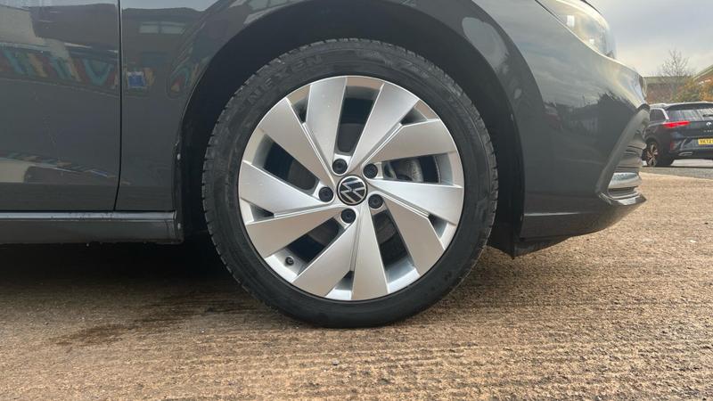 Used Volkswagen Golf 2023 for sale - 76819137: Photo 5