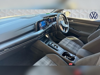 Used Volkswagen Golf 2021 for sale - 78932642: Photo