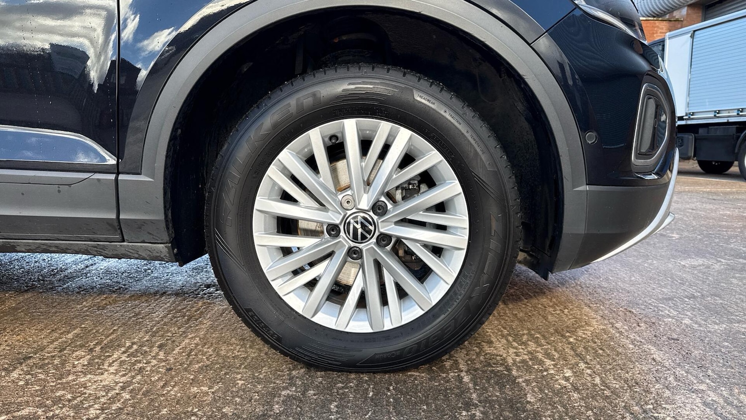 Used Volkswagen T-Roc 2022 for sale - 77602402: Photo 5