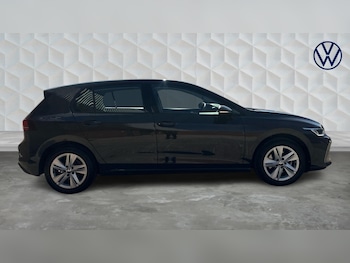 Used Volkswagen Golf 2024 for sale - 78042243: Photo