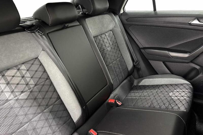 Used Volkswagen T-Roc 2025 for sale - 77176368: Photo 9