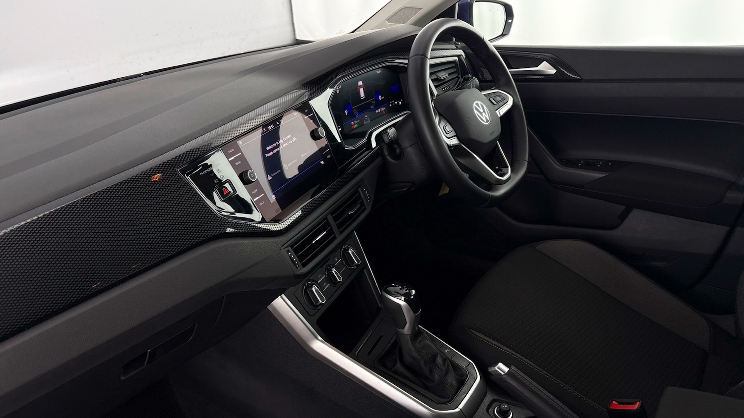 Used Volkswagen Polo 2023 for sale - 78155538: Photo 2