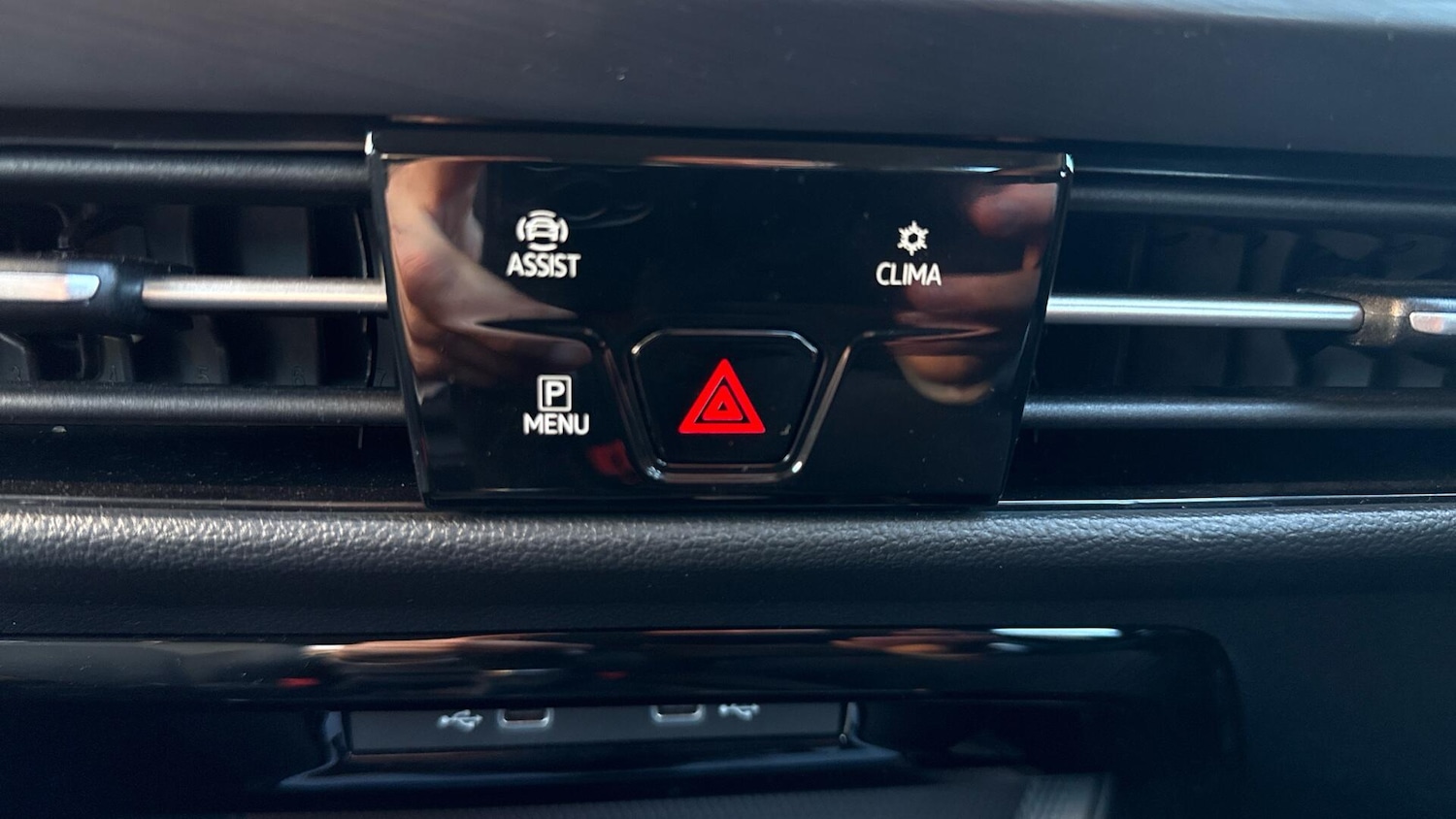 Used Volkswagen Golf 2023 for sale - 77707994: Photo 31