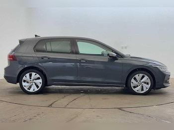 Used Volkswagen Golf 2024 for sale - 76290336: Photo 4
