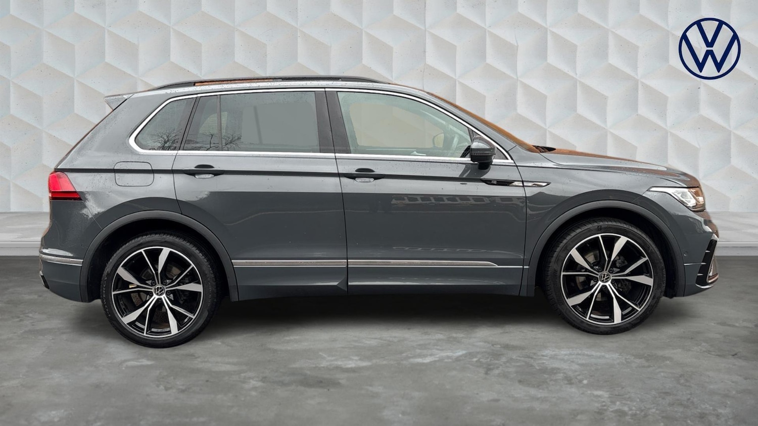 Used Volkswagen Tiguan 2023 for sale - 77619221: Photo 4
