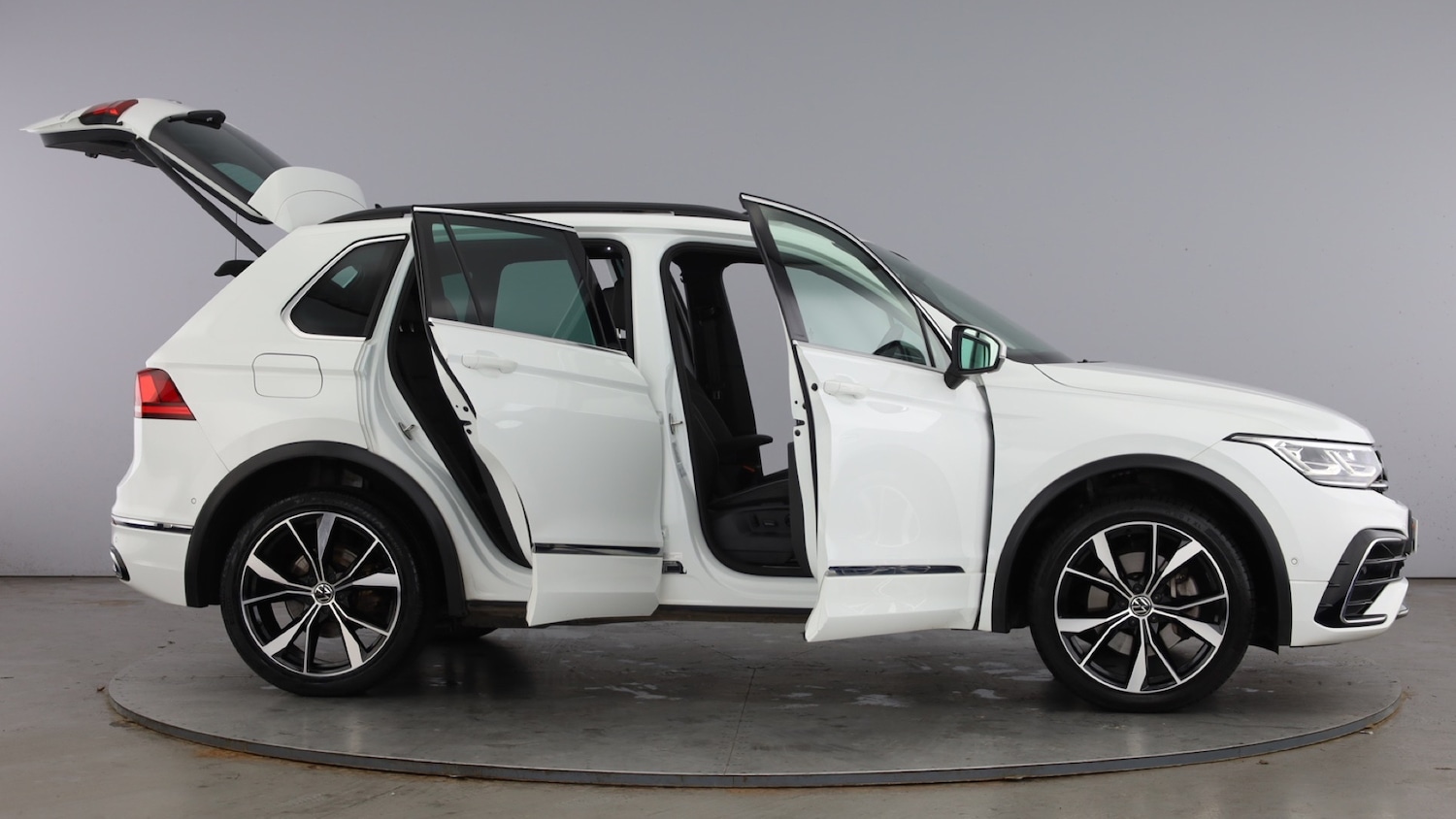 Used Volkswagen Tiguan 2023 for sale - 78183165: Photo 11