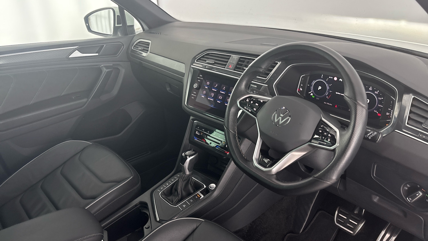 Used Volkswagen Tiguan 2023 for sale - 78183165: Photo 6