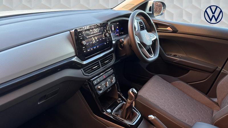 Used Volkswagen T-Cross 2025 for sale - 77095719: Photo 2