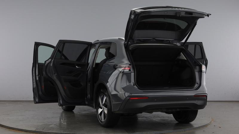 Used Volkswagen Tiguan 2024 for sale - 77417124: Photo 11