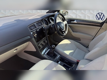 Used Volkswagen Golf 2019 for sale - 78258566: Photo