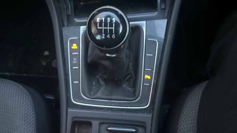 Used Volkswagen Golf 2019 for sale - 76653420: Photo 31