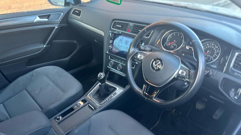 Used Volkswagen Golf 2019 for sale - 76653420: Photo 6