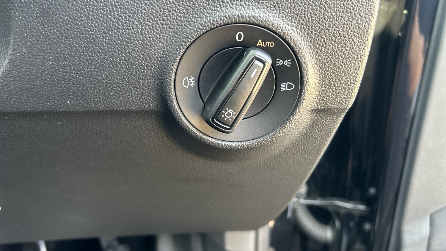 Used Volkswagen T-Roc 2023 for sale - 77718162: Photo 32