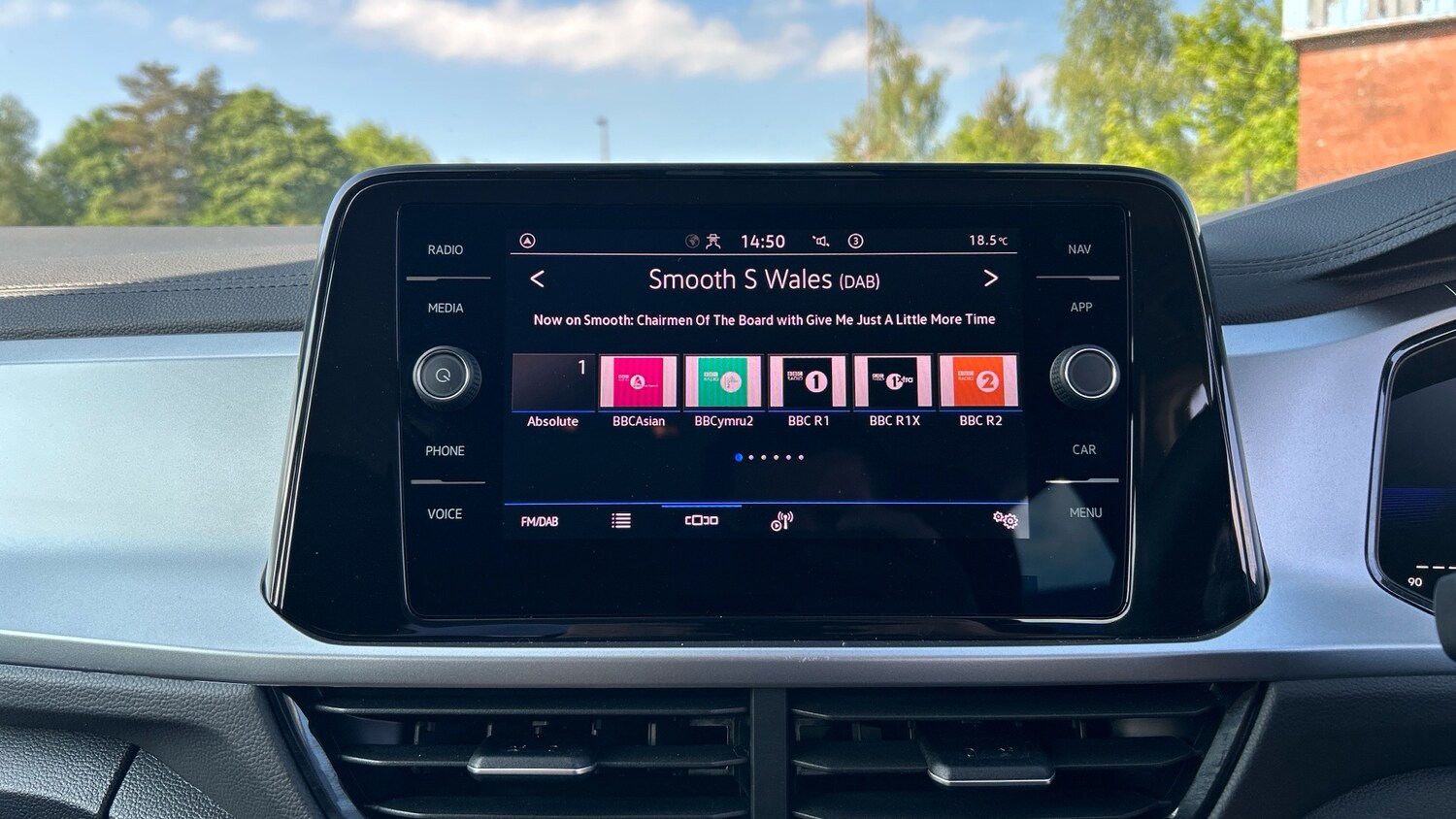 Used Volkswagen T-Roc 2023 for sale - 77718162: Photo 8