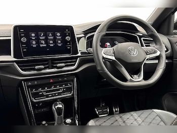 Used Volkswagen T-Roc 2025 for sale - 78290044: Photo