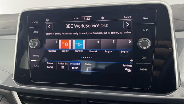 Used Volkswagen T-Roc 2023 for sale - 76097196: Photo 13