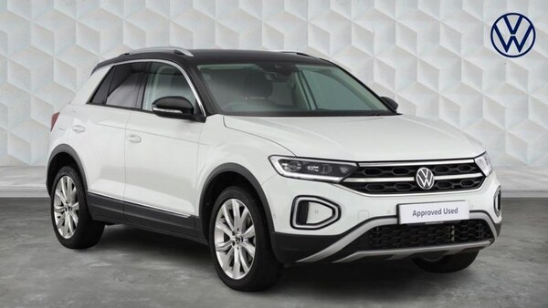 Used Volkswagen T-Roc 2023 for sale - 76097196: Photo 1