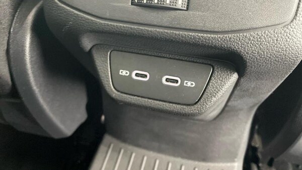 Used Volkswagen T-Roc 2023 for sale - 76097196: Photo 27