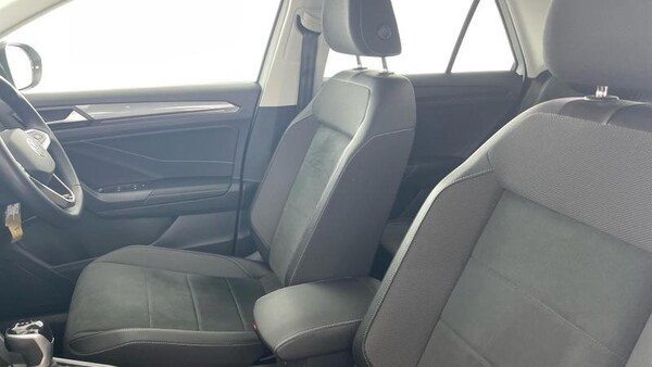 Used Volkswagen T-Roc 2023 for sale - 76097196: Photo 35