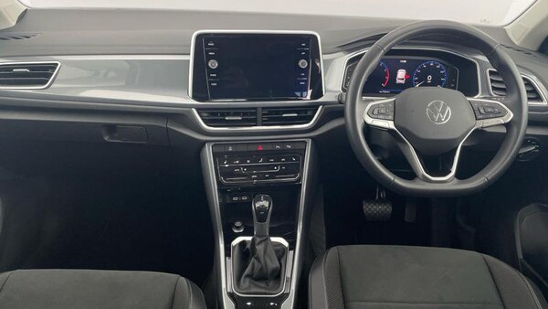 Used Volkswagen T-Roc 2023 for sale - 76097196: Photo 8