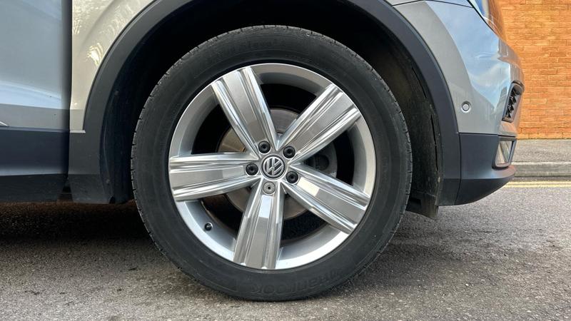 Used Volkswagen Tiguan 2020 for sale - 77363500: Photo 5