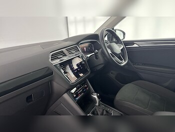 Used Volkswagen Tiguan 2023 for sale - 78736437: Photo