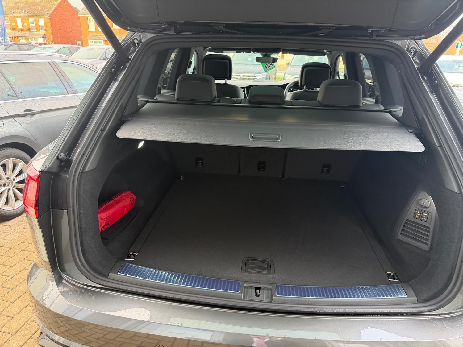 Used Volkswagen Touareg for sale - 78202234: Photo 10