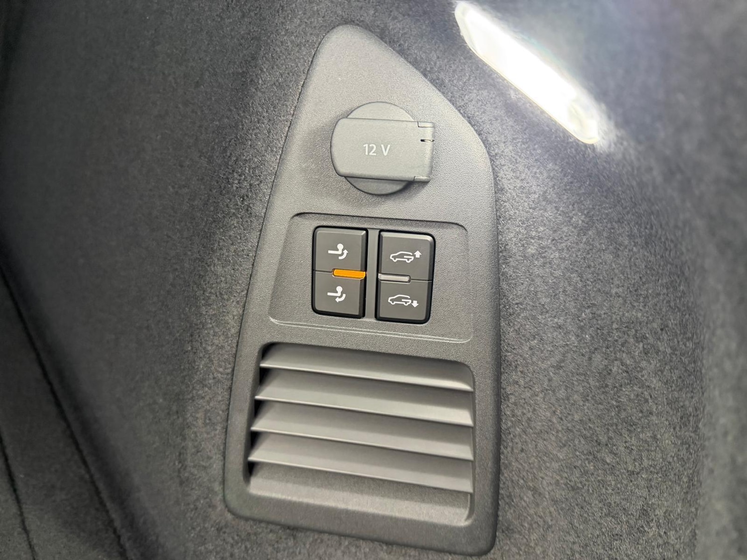 Used Volkswagen Touareg for sale - 78202234: Photo 32