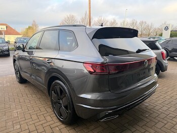 Used Volkswagen Touareg undefined for sale - 78202234: Photo