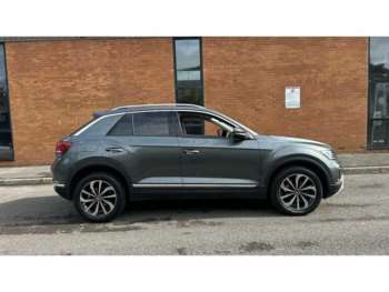 Used Volkswagen T-Roc 2023 for sale - 75016824: Photo