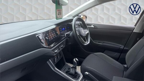 Used Volkswagen Polo 2023 for sale - 76028226: Photo 2