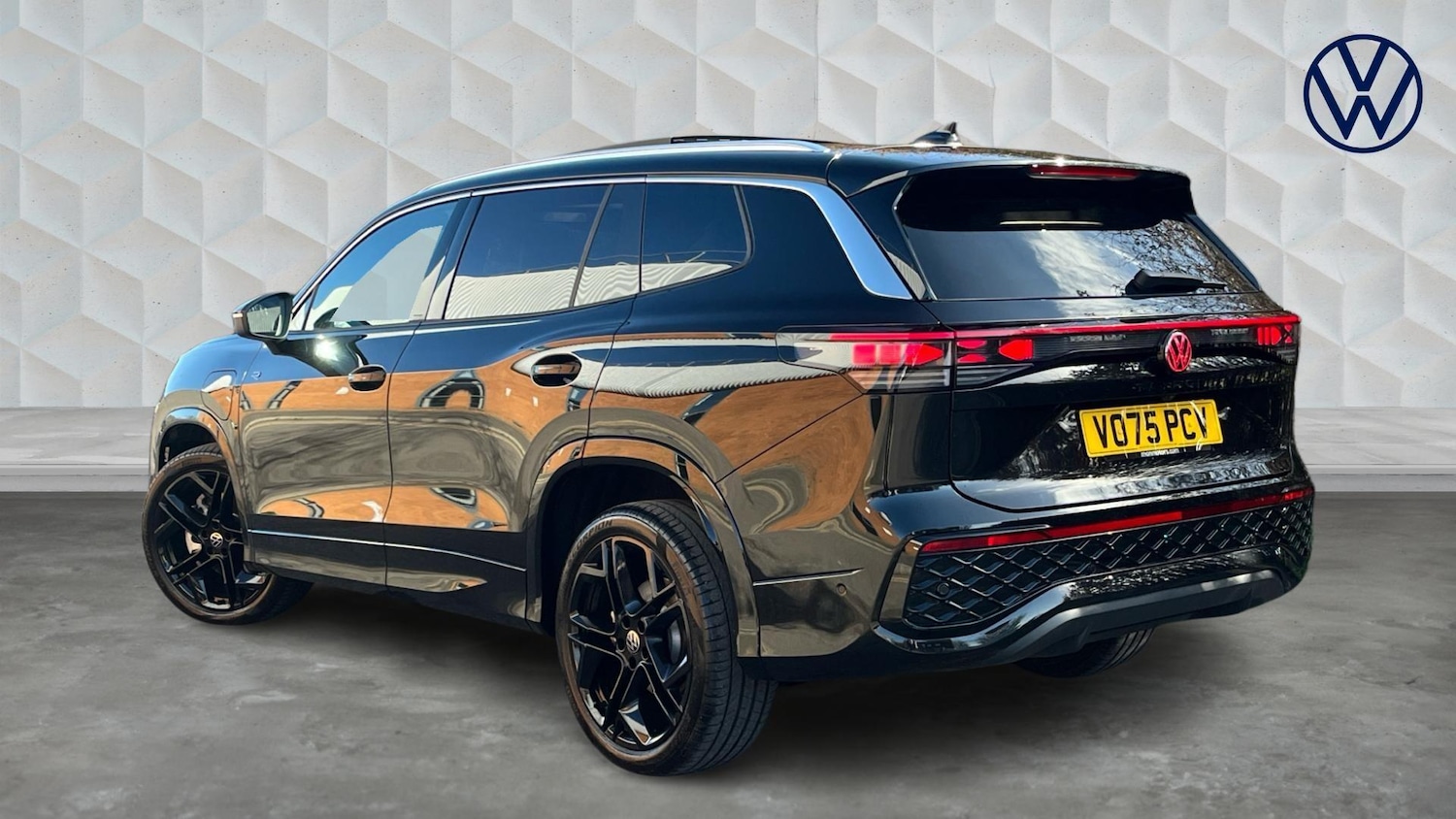 Used Volkswagen Touran 2025 for sale - 77906763: Photo 3