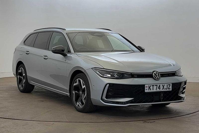 Used Volkswagen Passat 2025 for sale - 76467756: Photo 1