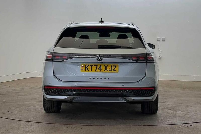 Used Volkswagen Passat 2025 for sale - 76467756: Photo 8