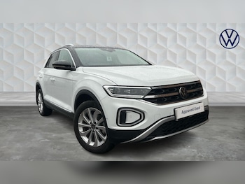 Used Volkswagen T-Roc 2022 for sale - 77602370: Photo