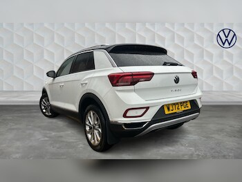 Used Volkswagen T-Roc 2022 for sale - 77602370: Photo