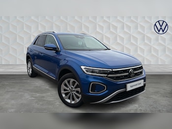 Used Volkswagen T-Roc 2023 for sale - 77781924: Photo