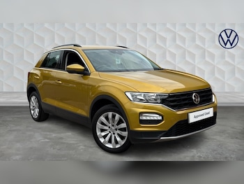 Used Volkswagen T-Roc 2019 for sale - 78757436: Photo
