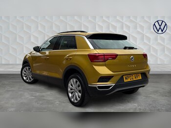 Used Volkswagen T-Roc 2019 for sale - 78757436: Photo