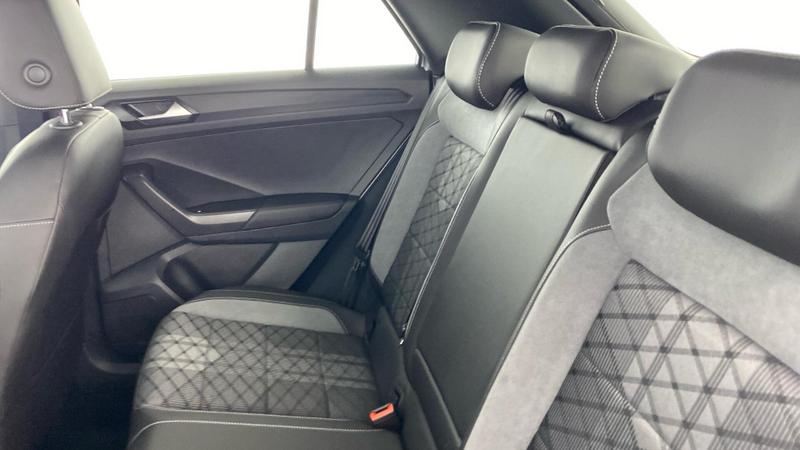 Used Volkswagen T-Roc 2025 for sale - 76467757: Photo 32
