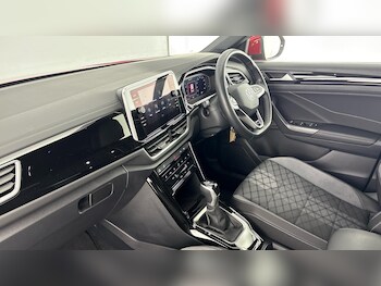 Used Volkswagen T-Roc 2024 for sale - 78300682: Photo