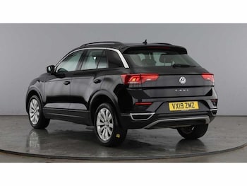 Used Volkswagen T-Roc 2019 for sale - 77211077: Photo