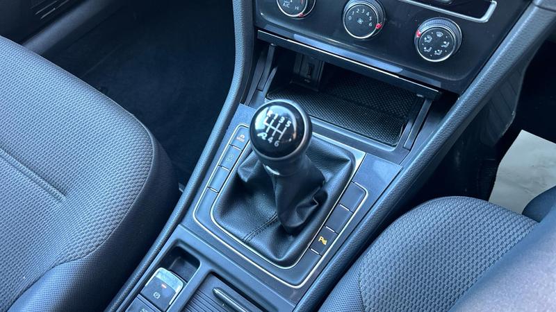 Used Volkswagen Golf 2019 for sale - 77198917: Photo 40