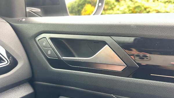 Used Volkswagen T-Roc 2025 for sale - 75011718: Photo 13