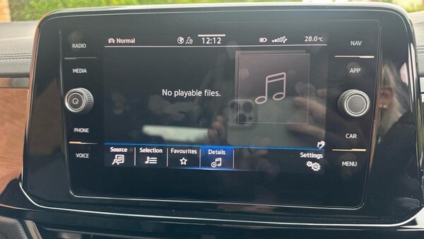 Used Volkswagen T-Roc 2025 for sale - 75011718: Photo 28